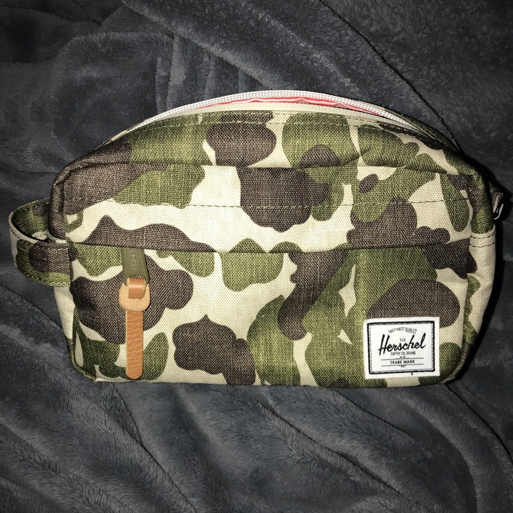Hershel Chapter Travel Kit